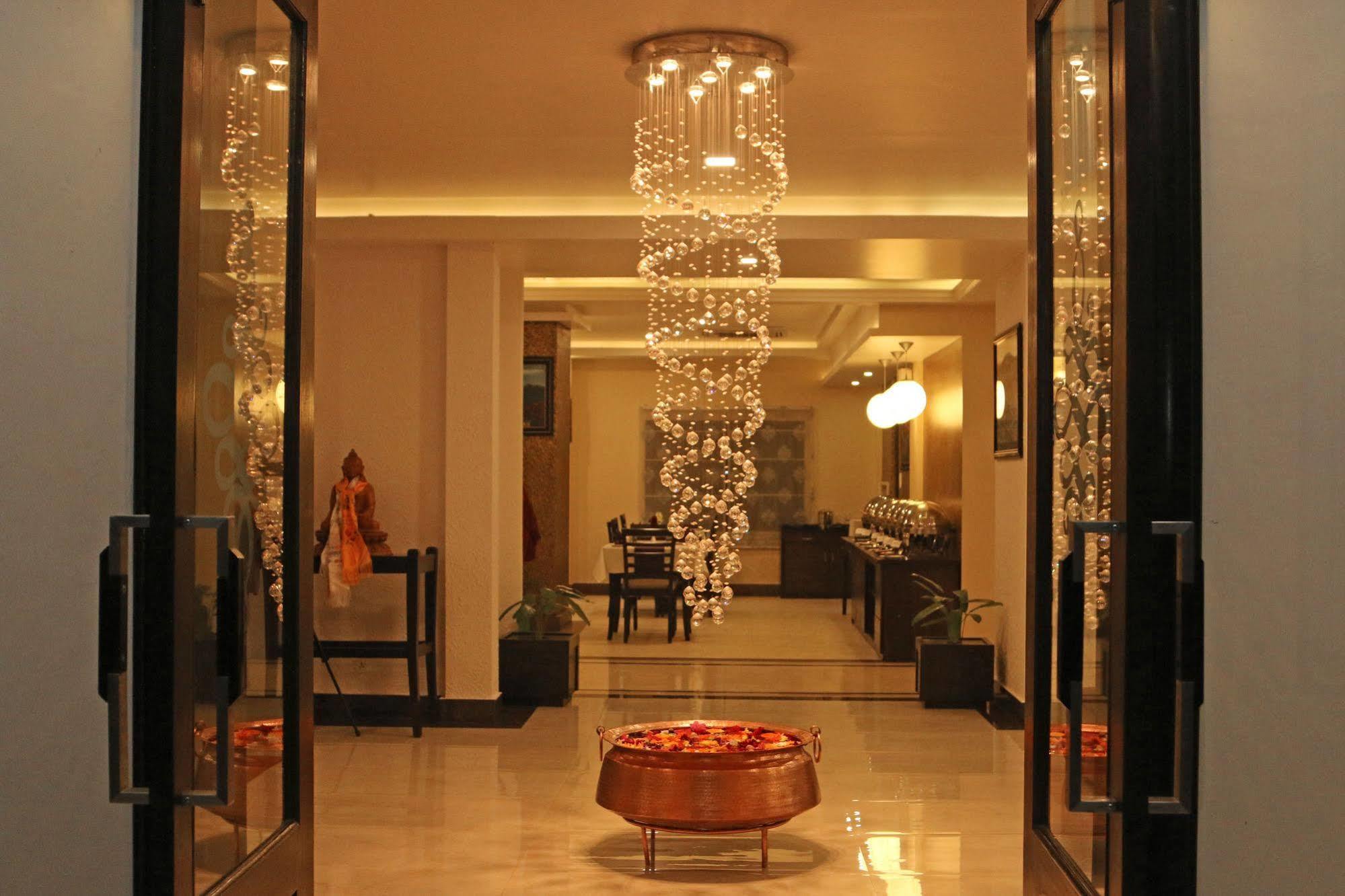 Hotel Harmika Katmandu Dış mekan fotoğraf